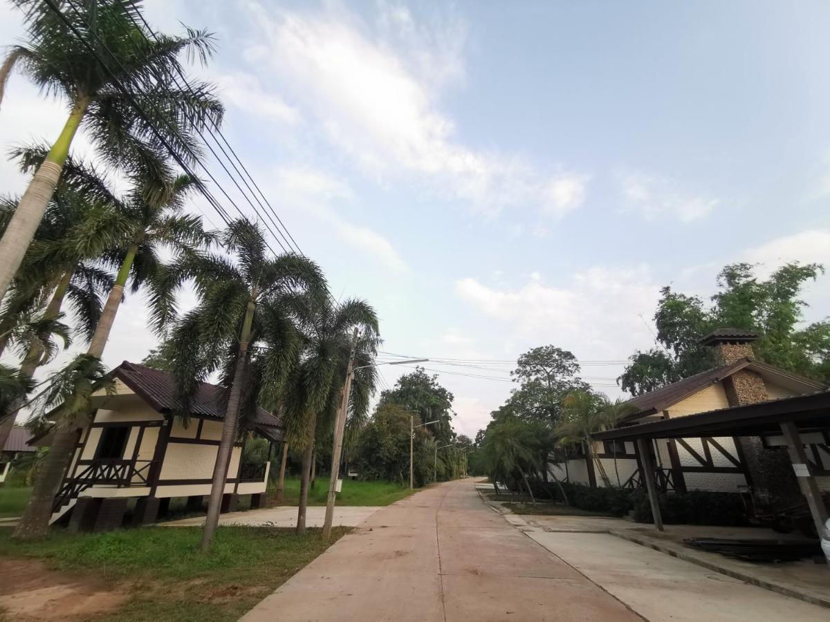 Rs Phong Riverside Resort Кхон Каен Екстериор снимка